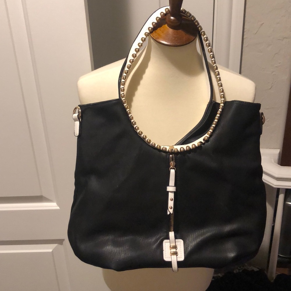 Black and white gold beaded shoulder bag